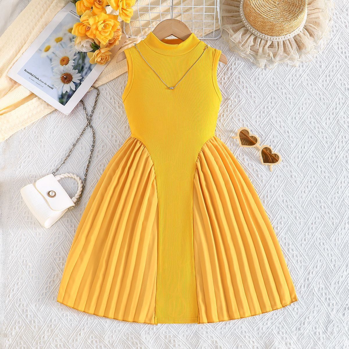 Girls Summer Dress Set for Ages 2–7 Elegant Sleeveless Pleated Patchwork Party Dress with Waist Detail 2-Piece Outfit with Necklace Kids Formal Occasion Dress for Girls