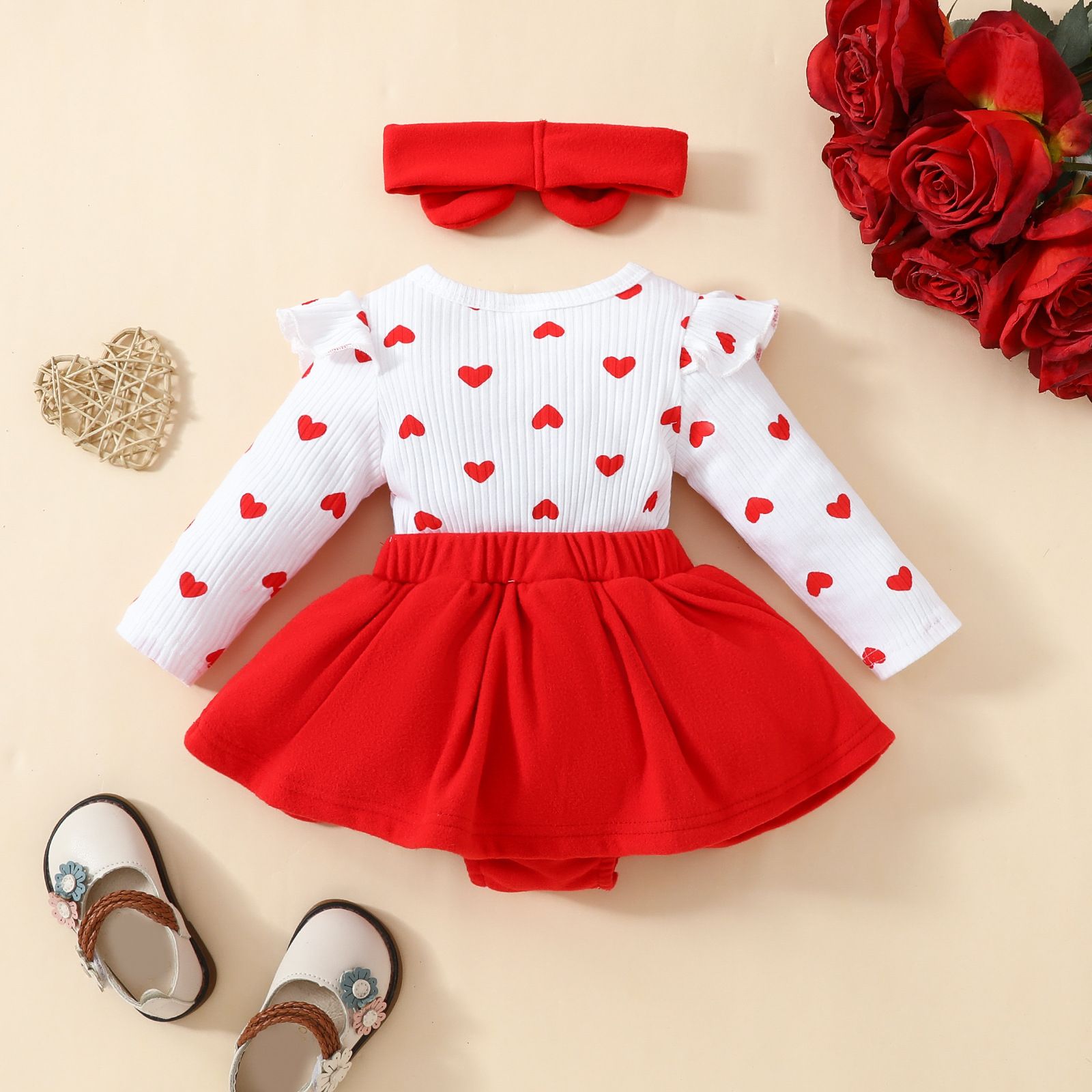 Girls Kids Clothing 2 Piece Set Ins New Style Baby Long Sleeved Romper Love Heart Print Big Heart Comfortable Breathable Cute Design Outfit