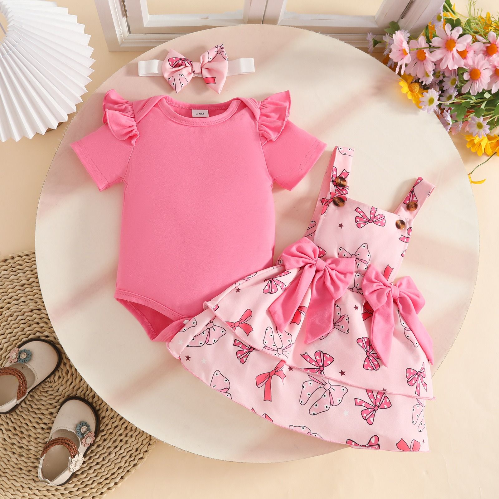 3Pcs Baby Girl Outfit Set Summer Short Sleeve Romper Bow Suspender Dress Headband Cute Flower Bee Print Baby Girl Clothes