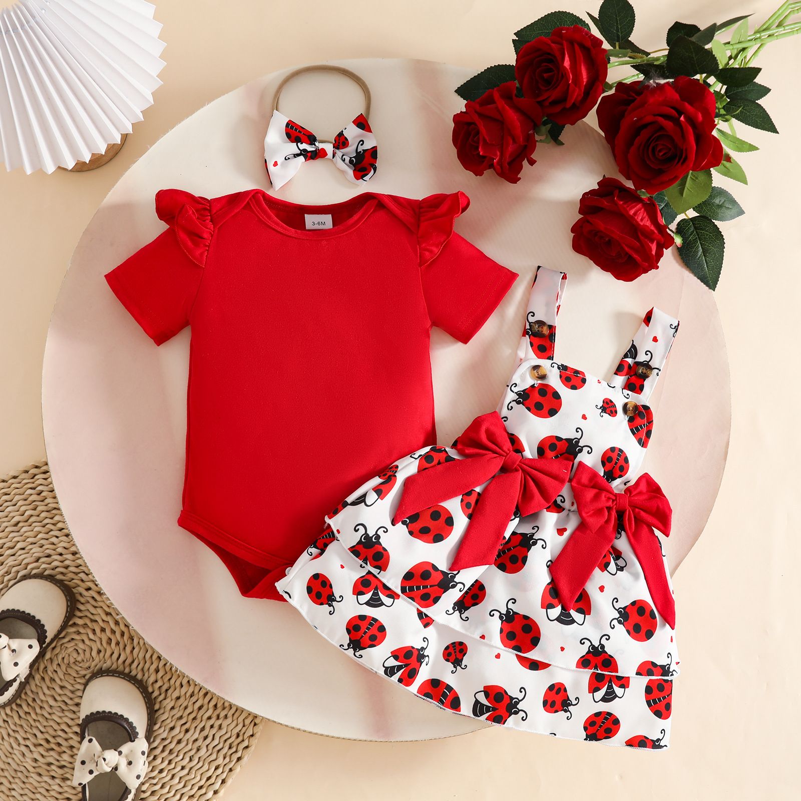 3Pcs Baby Girl Outfit Set Summer Short Sleeve Romper Bow Suspender Dress Headband Cute Flower Bee Print Baby Girl Clothes