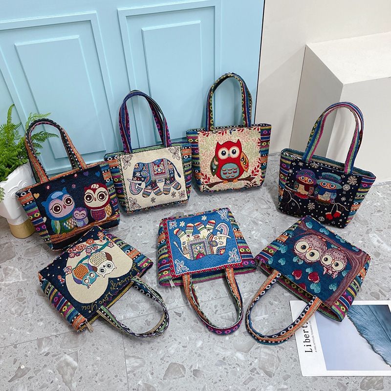 New Embroidered Canvas Handbag Women's Shoulder Bag Fashion Casual Bag Small Cloth Bag