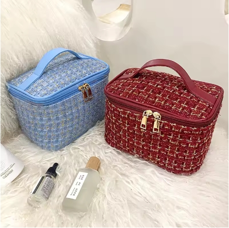 New Korean Plaid Portable Small Fragrance Makeup Bag Large Capacity Portable Toiletry Storage Bag Makeup Box Travel Cosmetic Bags