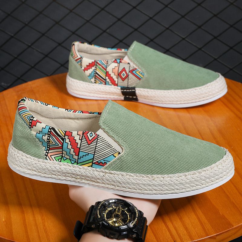 Mens Shoes Causal Breathable Slip On Sneakers Male Canvas Shoes Summer Classic Men Boat Shoes Loafers for Men Flats