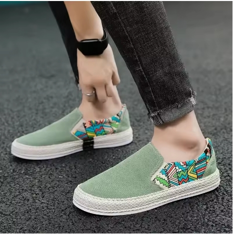 Mens Shoes Causal Breathable Slip On Sneakers Male Canvas Shoes Summer Classic Men Boat Shoes Loafers for Men Flats