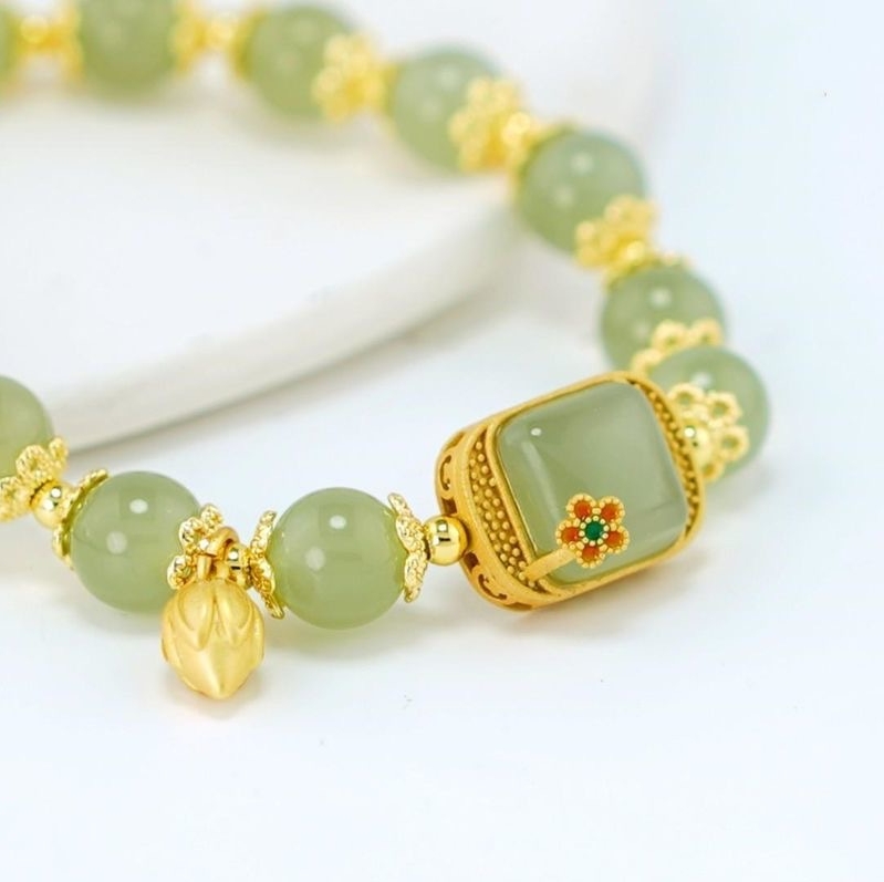 Fashion Accessories Jewelry Women Jewelry Bracelet New Chinese Step-by-Step Lotus Sugar Cube Lotus Bracelet Female Summer Niche Design Fashion Bracelet