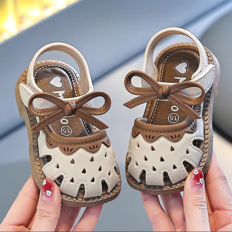 Baby Princess Shoes Girls Breathable Closed Toe Sandals Soft Sole Non-slip Baby Rubber Shoes Step Shoes Hollow