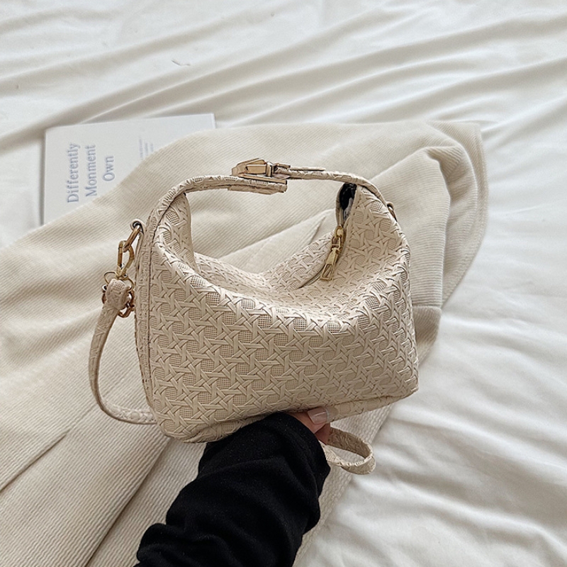 Women's Woven Storage Bag With A Stylish, Niche Design, Shoulder And Crossbody Bag
