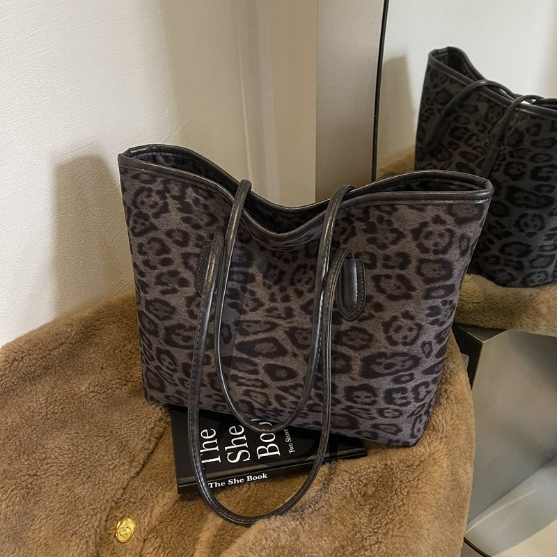 Stylish Vintage Leopard Print Tote Bag Luxurious And Large Capacity For Women