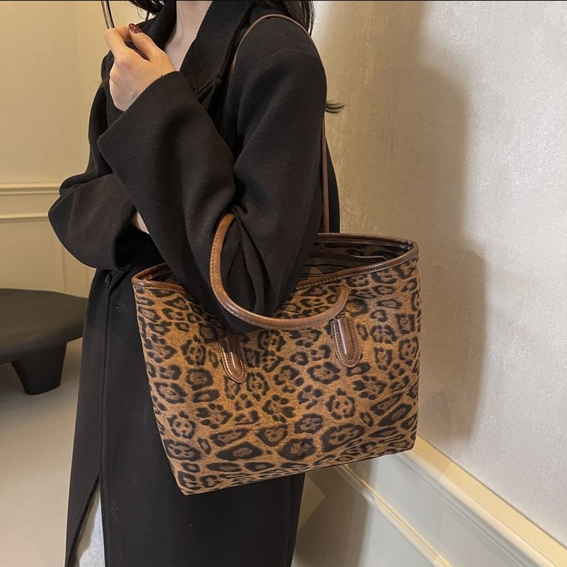 Stylish Vintage Leopard Print Tote Bag Luxurious And Large Capacity For Women