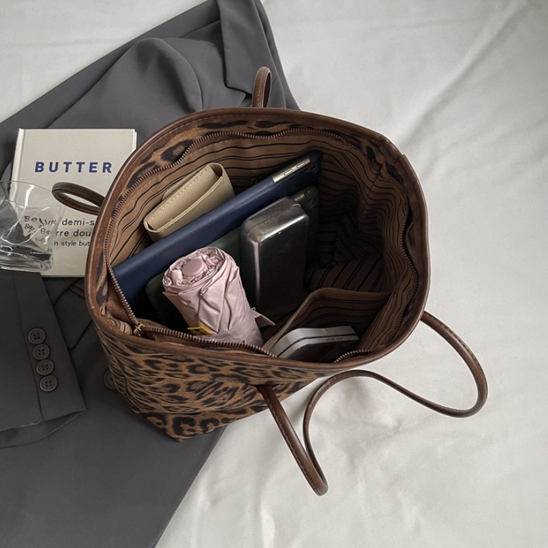 Stylish Vintage Leopard Print Tote Bag Luxurious And Large Capacity For Women