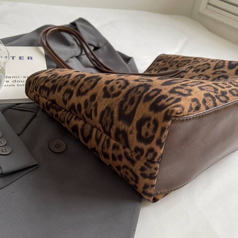 Stylish Vintage Leopard Print Tote Bag Luxurious And Large Capacity For Women
