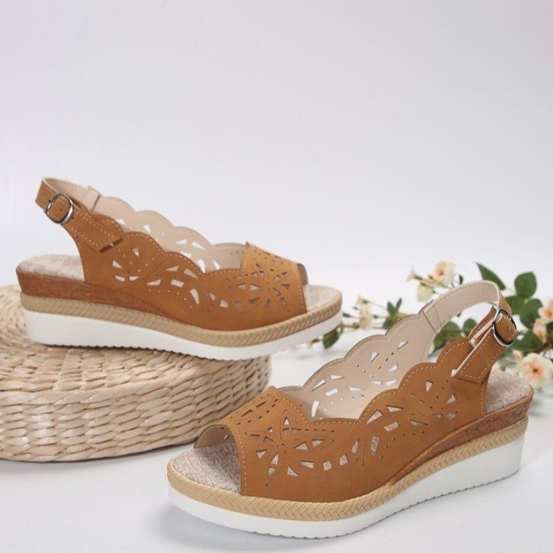 Women's Breathable Hollow Casual Sandals With Peep-Toe Buckle Strap And Platform Wedge Heel Sandals
