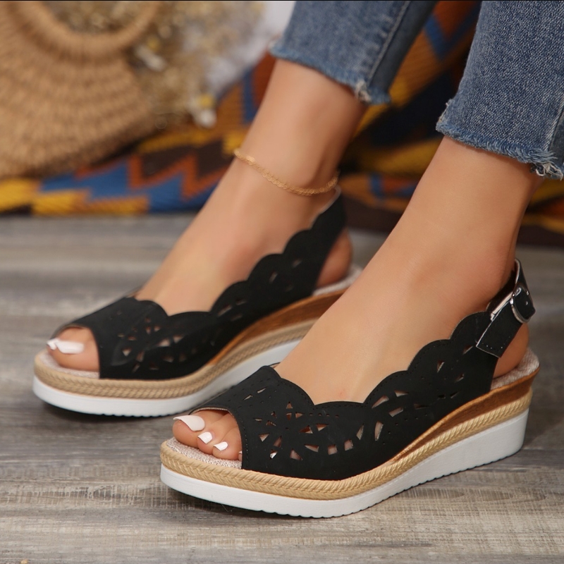 Women's Breathable Hollow Casual Sandals With Peep-Toe Buckle Strap And Platform Wedge Heel Sandals
