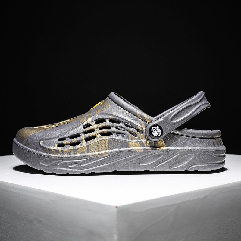 Men's Soft-Sole Lightweight Crocs Stylish  Casual  Breathable Beach Sandals