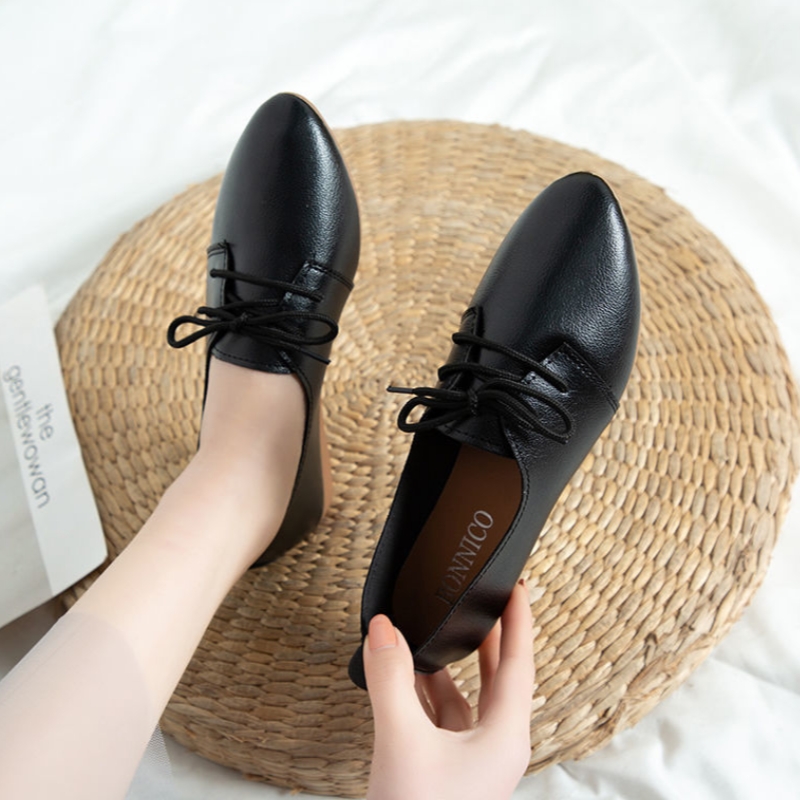 Women's Lace-Up Soft-Sole Pointed-Toe Flats  Stylish And Versatile Leather Shoes