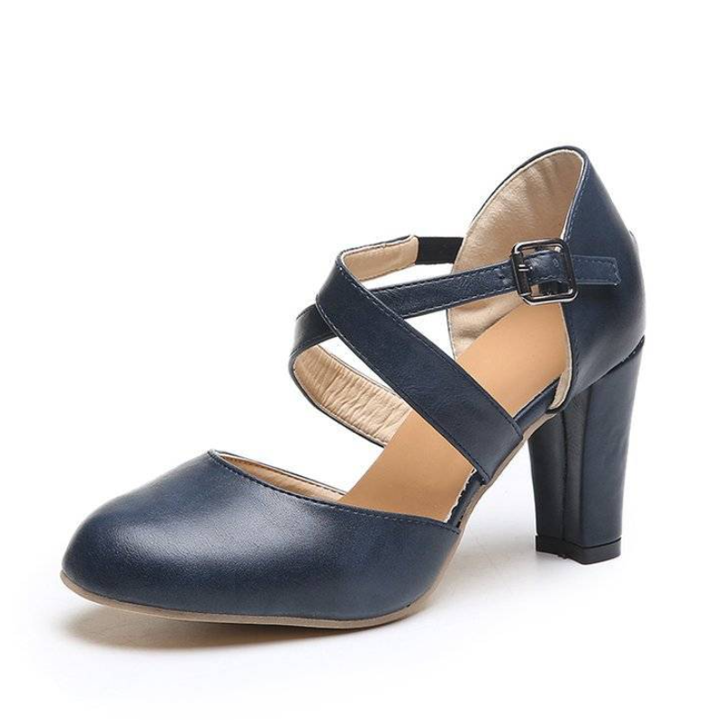 Round Toe Open-Toe Stylish Retro Buckled Chunky Heel Sandals