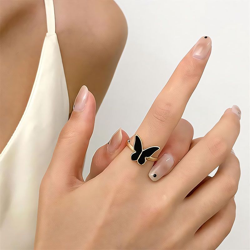 4-Piece Set Of Fashionable Women'S Jewelry New Style Temperament Personality Butterfly Necklace Earrings Ring Bracelet