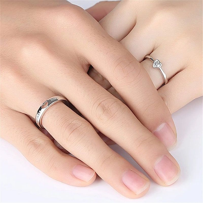 2 Pieces Couple Ring Set Men and Women Hollow Heart Shape Diamond Ring Jewelry Ring Wedding Valentine's Day Gift Adjustable Ring Diamond Style