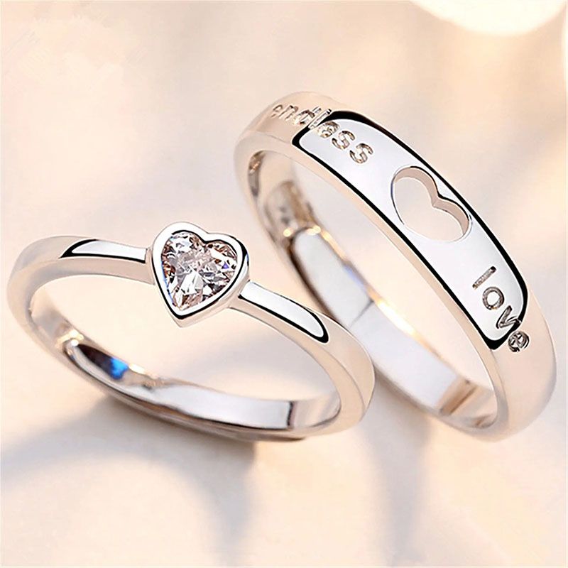 2 Pieces Couple Ring Set Men and Women Hollow Heart Shape Diamond Ring Jewelry Ring Wedding Valentine's Day Gift Adjustable Ring Diamond Style