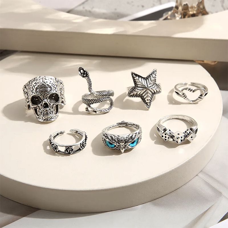 7 pieces/set Fashion Women's Ring Set Retro Skull Snake Starfish Personalized Multi-jointed Ring Men's and Women's Ring Set Combination Jewelry Birthday Gift