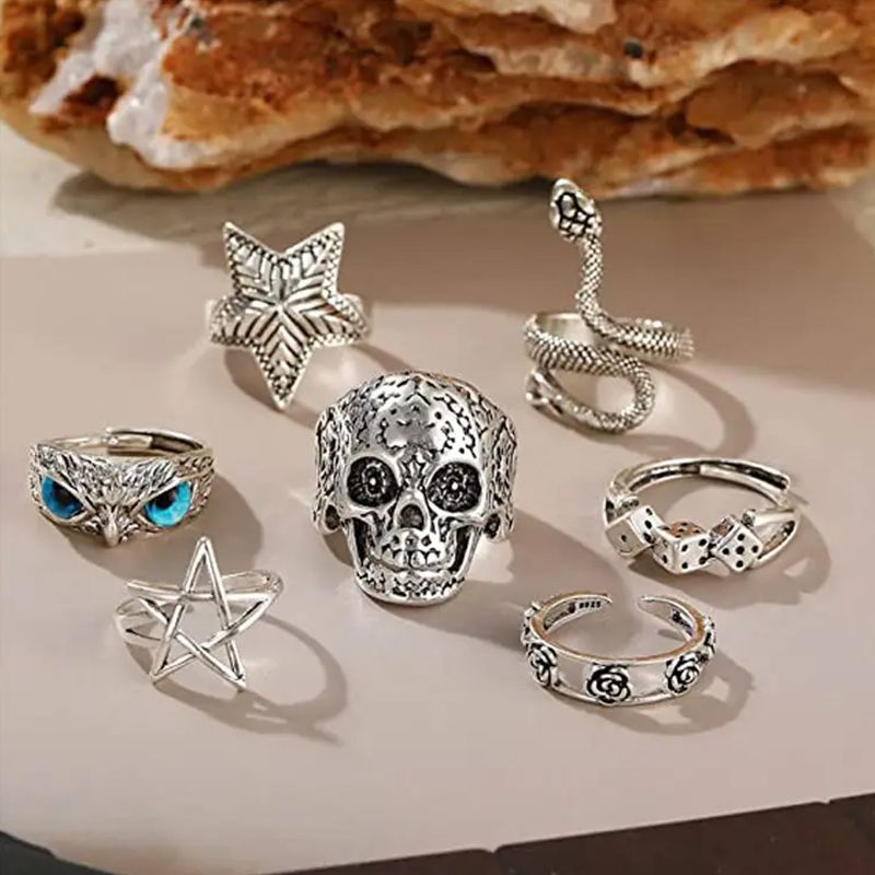 7 pieces/set Fashion Women's Ring Set Retro Skull Snake Starfish Personalized Multi-jointed Ring Men's and Women's Ring Set Combination Jewelry Birthday Gift