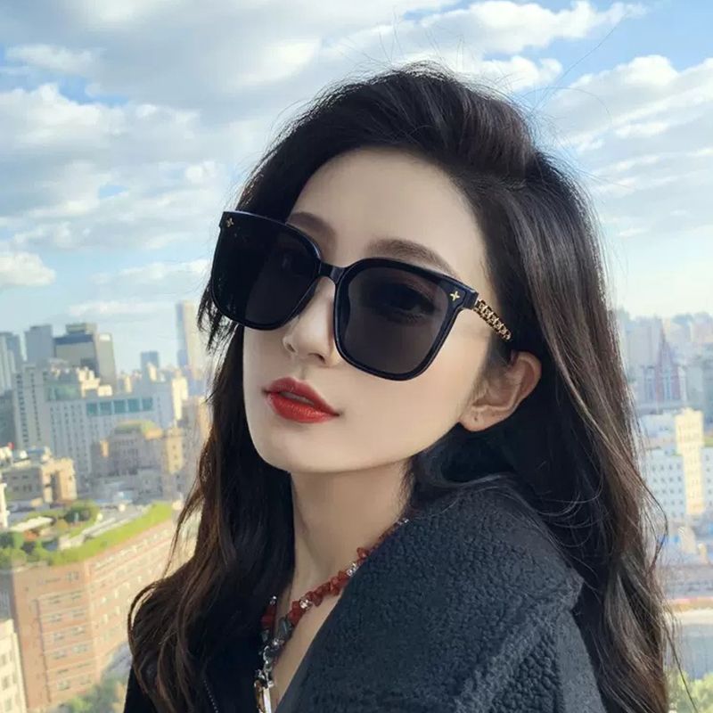 Sunglasses Women Fashion Accessories Chain Leg Sunglasses Casual Large Frame Trendy High-end Women Retro Fashion Accessories New Style Square Large Frame Sunglasses
