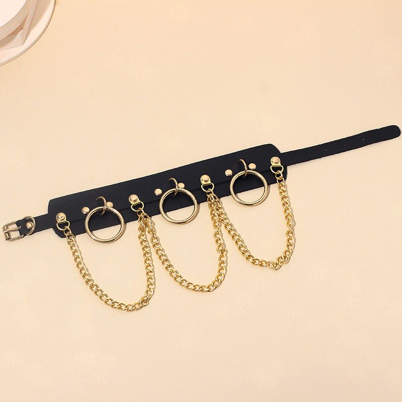 Women's Fashion Accessories Pu Leather Neck Chain Necklace Nightclub Round Ring Chain Trendy Personality High-End Women'S Accessories New Style Necklace Chokers