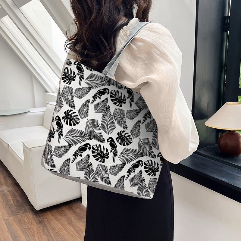 Women's Bags Tote Bags New Fashion Canvas Bag Large Capacity Casual Commuting Printed Shopping Bag Literary Shoulder Bag Shopping Bag Tote Bag