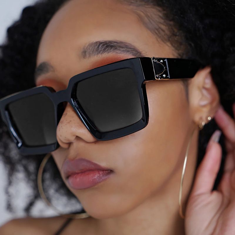 Fashion Women Sunglasses New Fashion Large Frame Sunglasses Square Wide-Brim Sunglasses Too Glasses