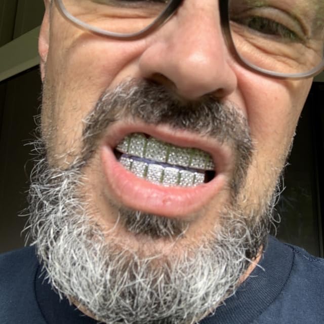 Hip-Hop Gold Braces 12 Teeth  For Men And Women Silver Diamond-Encrusted Silver Braces Silver Braces Braces Upper And Lower Braces Diamond-Encrusted Silver Braces Unisex Jewelry Couple Party