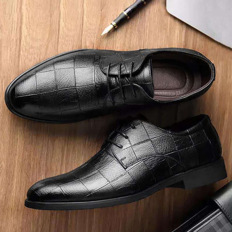 New Leather Shoes For Men Business Formal Shoes Groomsmen Shoes Versatile Casual Wedding Shoes