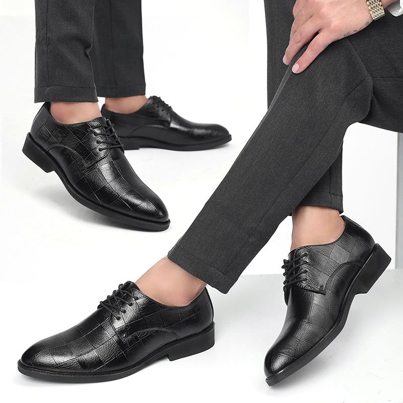 New Leather Shoes For Men Business Formal Shoes Groomsmen Shoes Versatile Casual Wedding Shoes