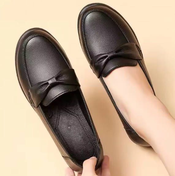 Women low-top round-toe loafers soft leather Ladies shoes solid color versatile Girl casual shoes Fast delivery within 1-5 days