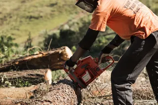Husqvarna 272XP Chainsaw - 72cc Gas-Powered Professional Chain Saw for Logging, Tree Felling & Heavy-Duty Cutting | Commercial Grade