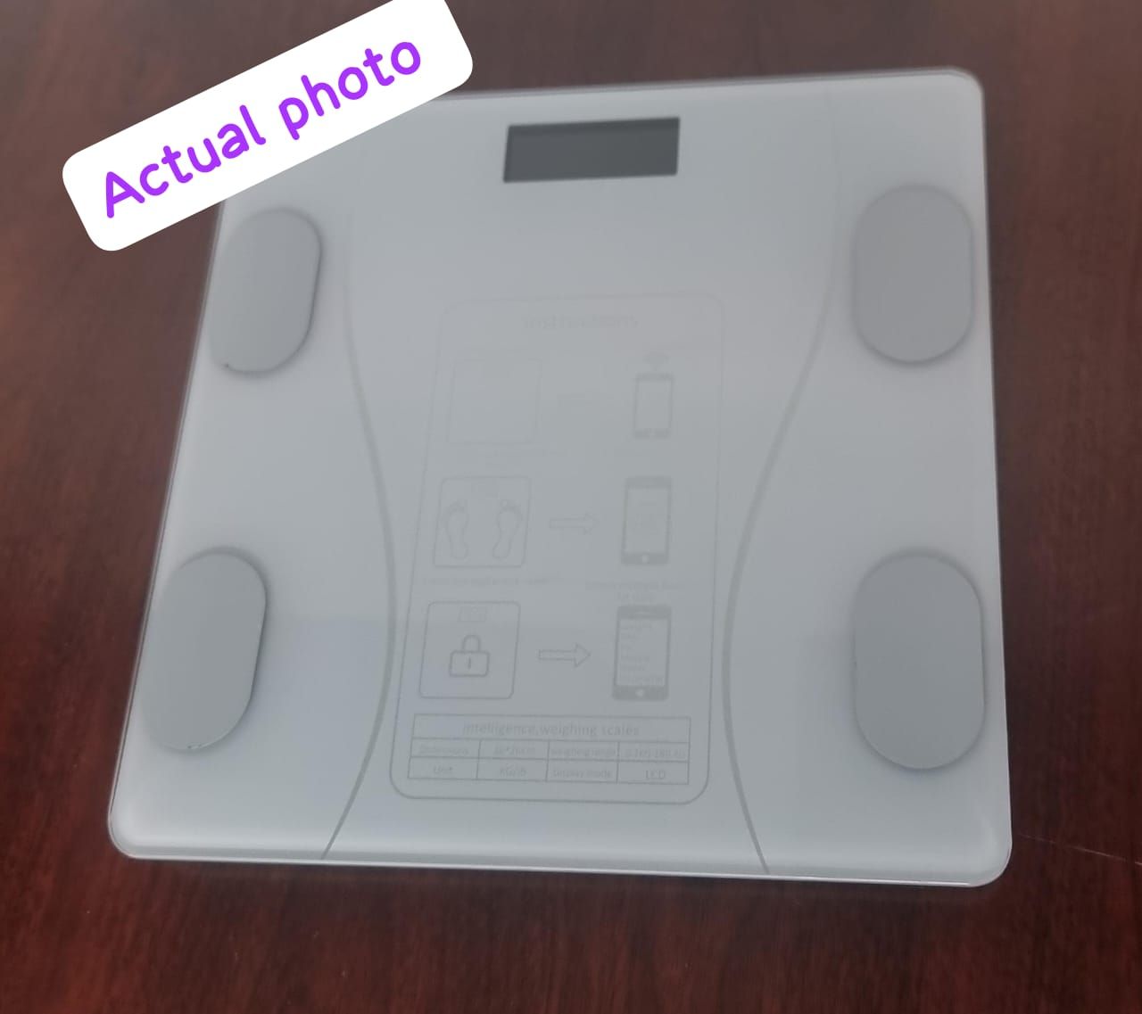 180kg smart digital bluetooth weighing scale.r: Mountain type high precision sensor (10g)
Display mode: LED liquid crystal display
Power supply: 2 * AAA Battery.