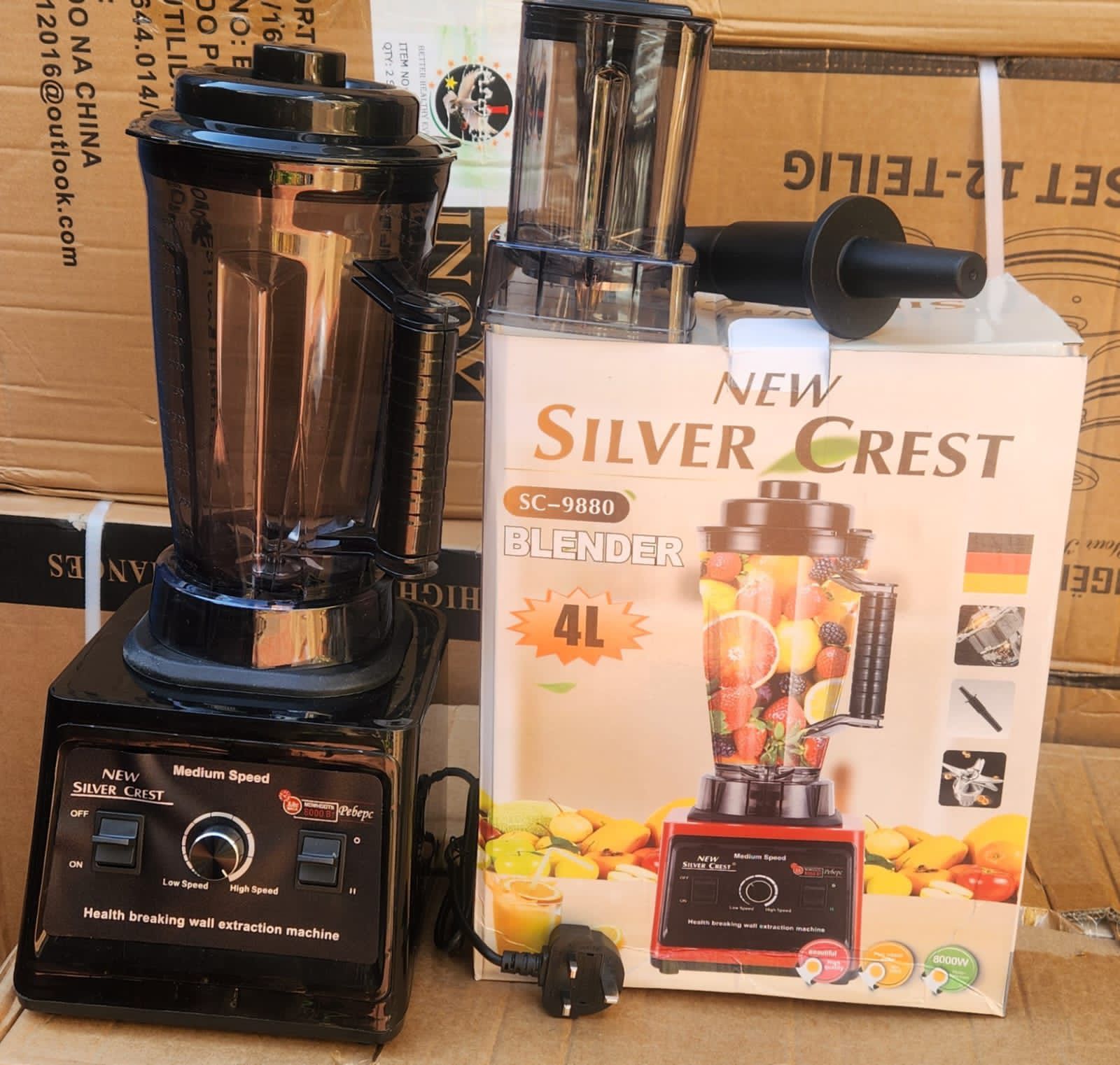 8000 Watts Silver crest commercial blender.This blender is suitable for hard foods and crush even ice block. It is specially made for food smoothening and has the ability to crush the seed of tomatoes