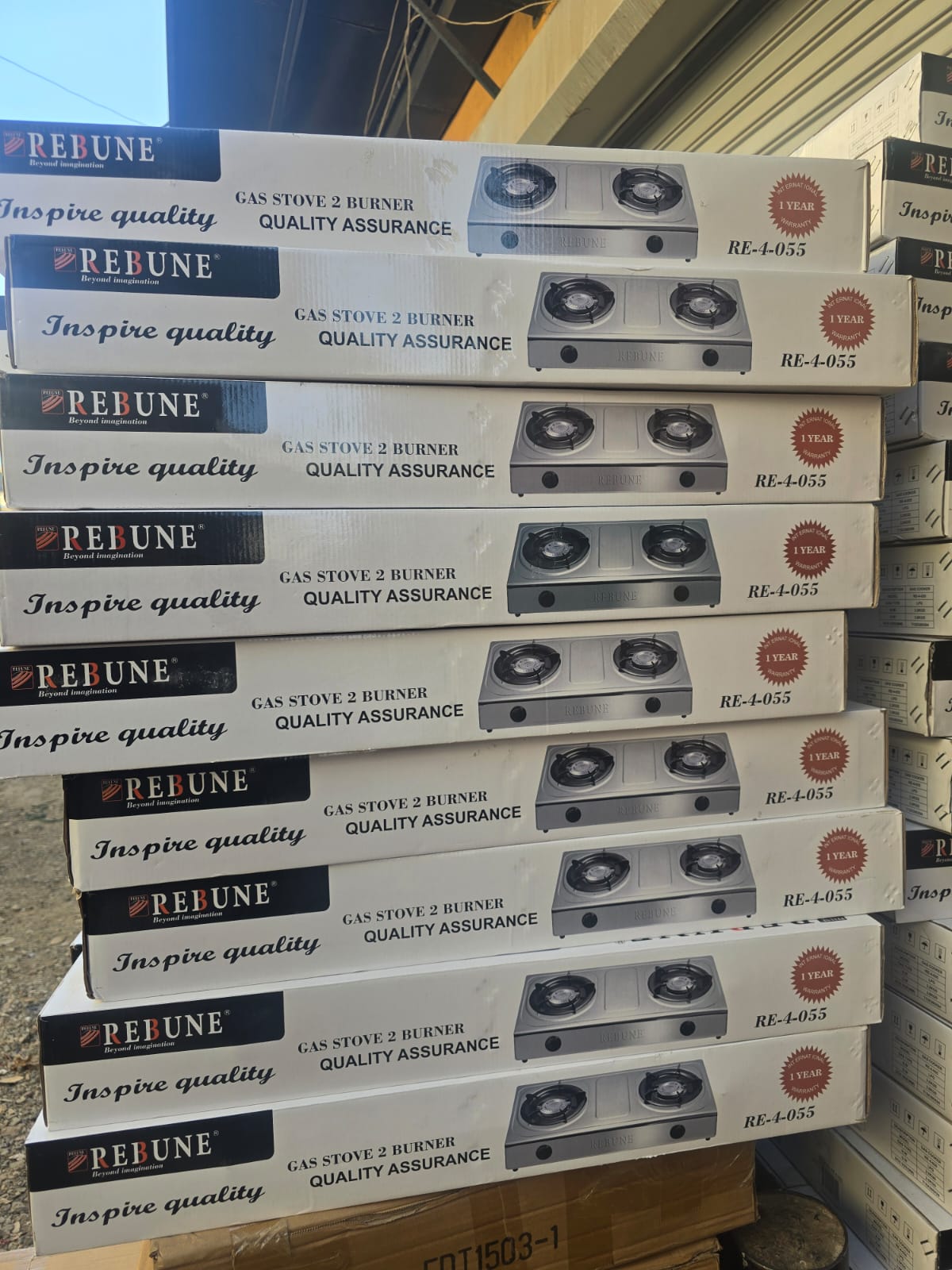 Rebune 2 burner gas stove cooker.allow you cook faster and better. It gives you the freedom to cook different types of meals at the same time. This will help save you plenty of time spent on cooking.