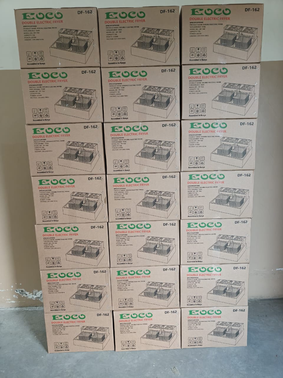 Ecco double deep fryer,r is ideal for both commercial uses and home uses, such as lower volume restaurant, cafes, mobile catering, fast food stands, snack bars, other food service operations