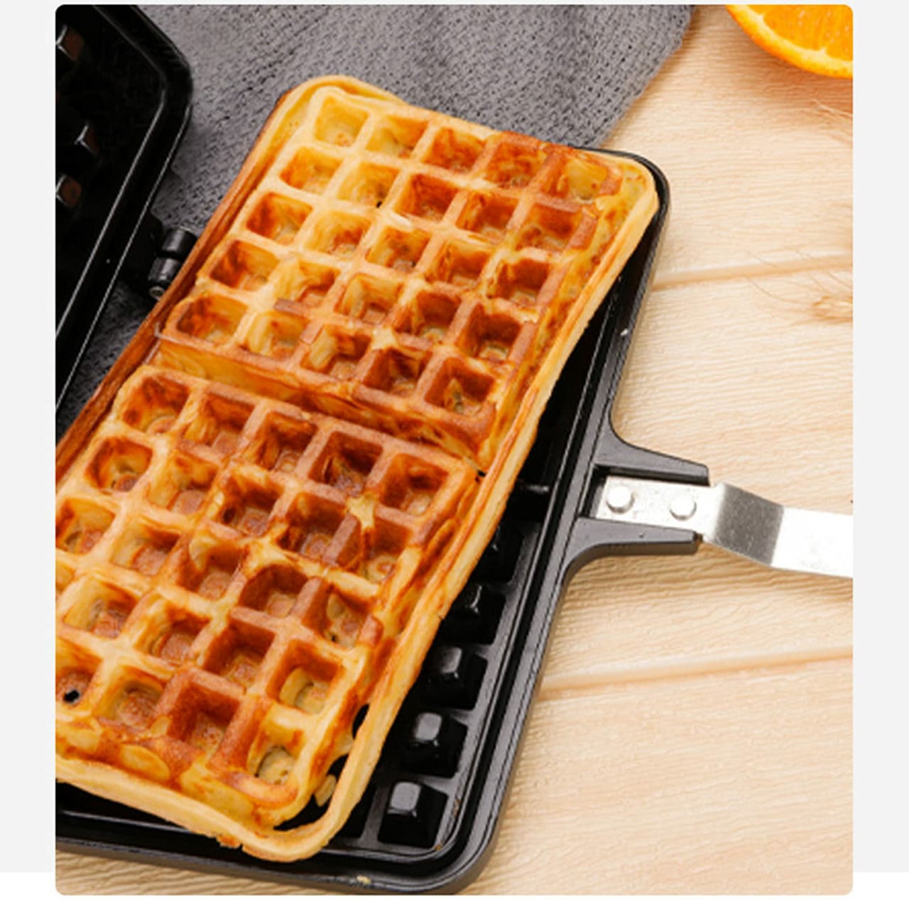 Nonstick kitchen waffle maker pan...suitable for making waffles of various flavors