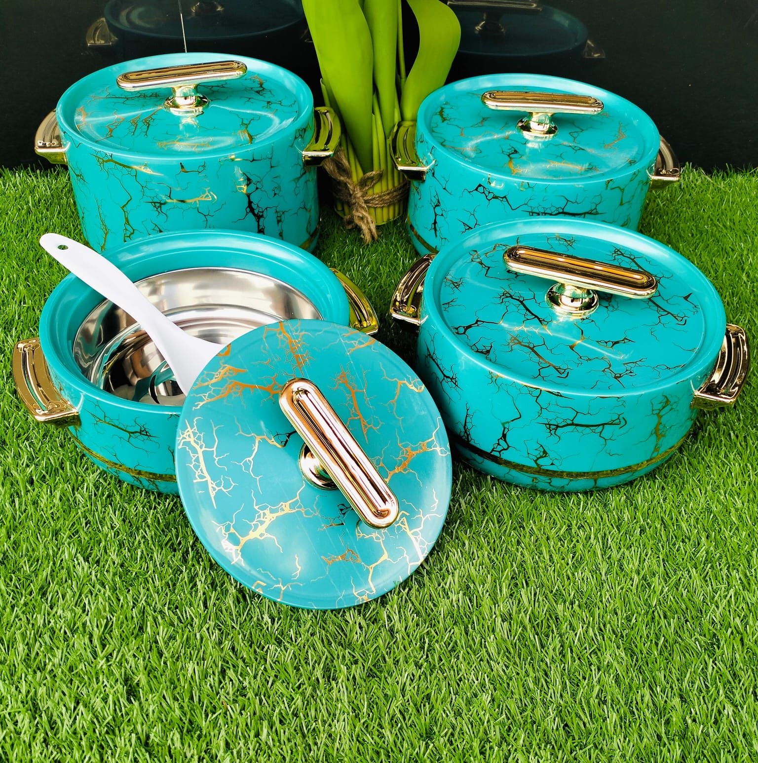 Set of 4pcs high quality insulated kitchen hotpots...keeps food hot and fresh for 1-6hrs