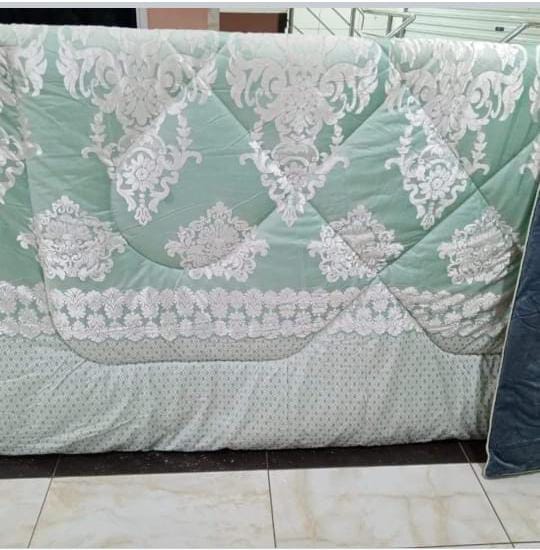 6x7 heavy warm  silk duvet