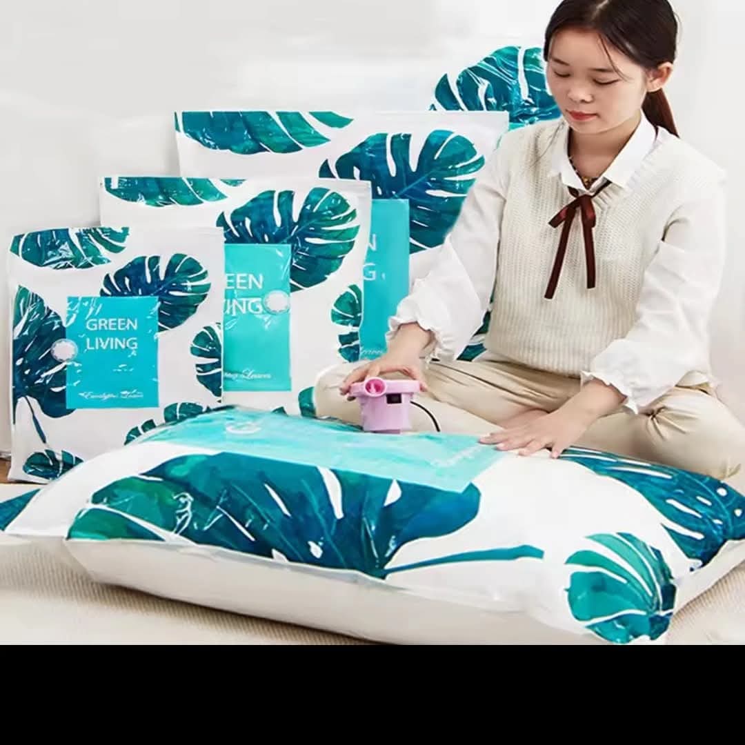 10pcs Set Vacuum Compression Storage Bags with Electric Pump – Space Saving Moisture and Dust Proof Large Medium Small Sizes for Quilts Coats and Clothing