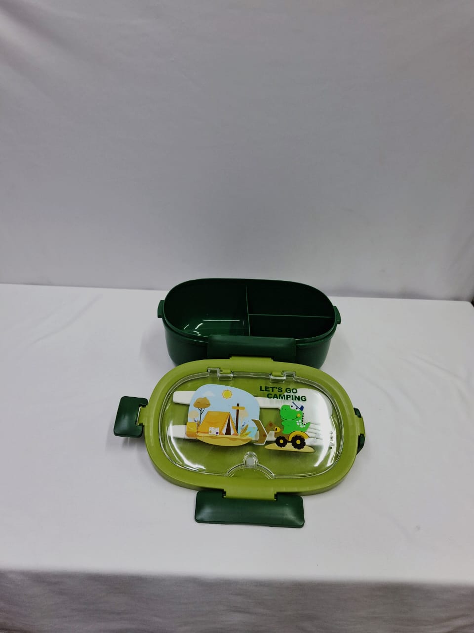 Partitioned Lunchbox, Practical Food Storage Container with Separate Compartments for Meals and Snacks, Ideal for School, Office, Travel, or Home Use