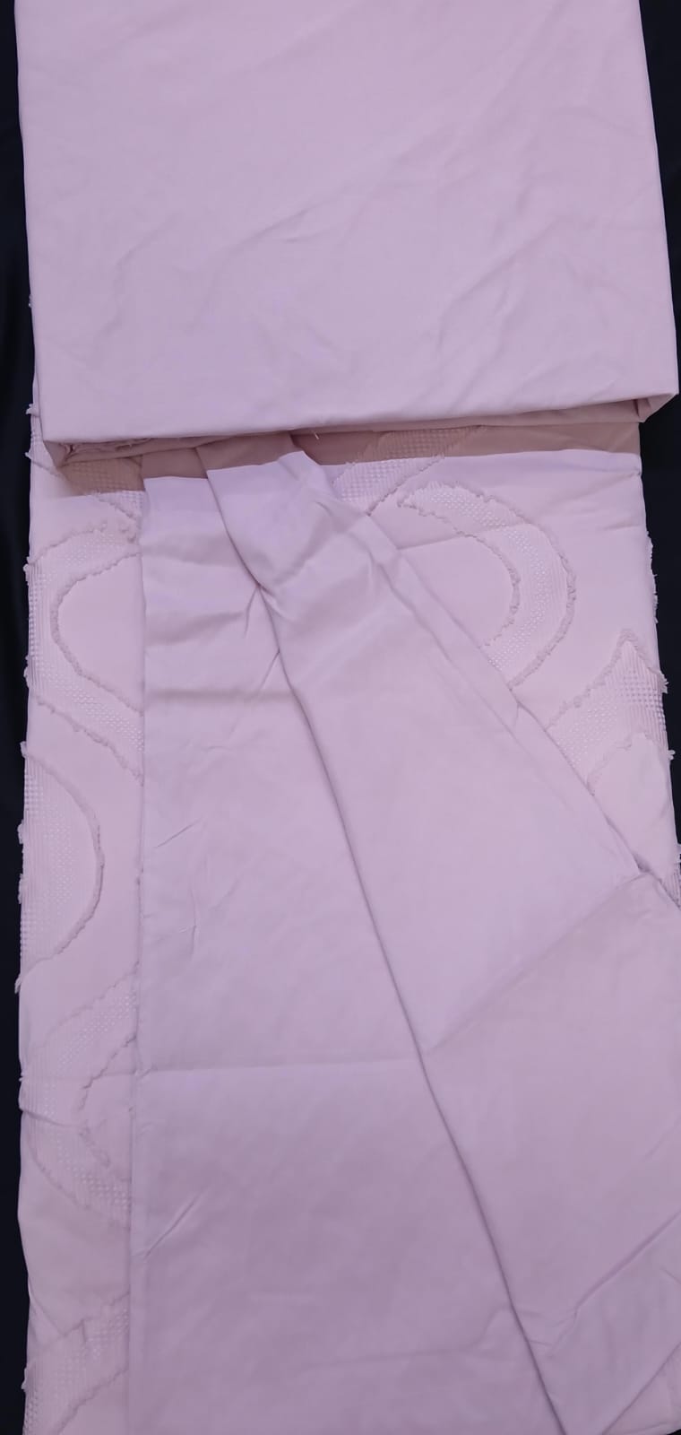6pcs Tufted Cotton Duvet Cover Set Size 6x6 – Includes 1 Duvet Cover 220x240cm, 1 Fitted Bedsheet 200x200+30cm & 4 Pillowcases 48x74+5cm for Bedroom