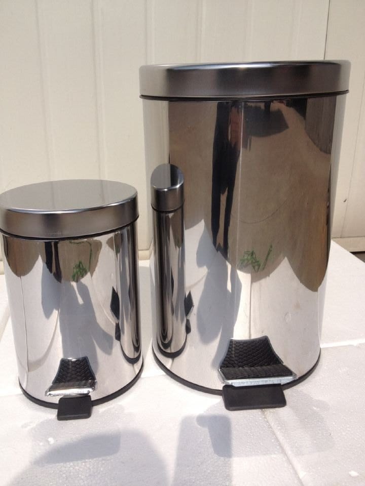 Stainless Steel Pedal Dust Bin with Plastic Inner Bucket – Hands-Free Trash Can for Home and Office Use with Removable Inner Bucket for Easy Cleaning
