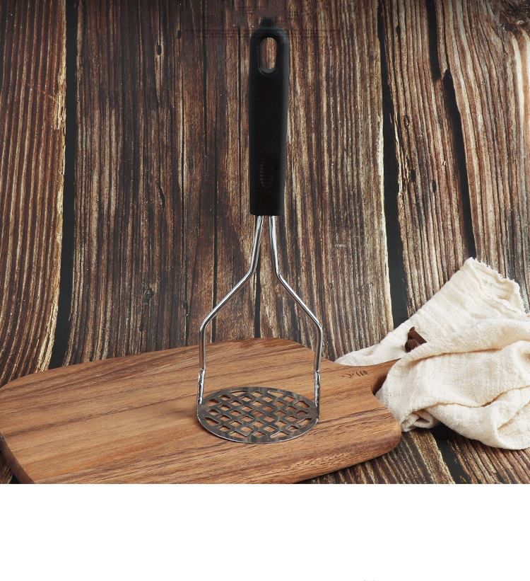 Heavy-Duty Stainless Steel Potato Masher – Durable, Ergonomic, and Perfect for Smooth Mashed Potatoes