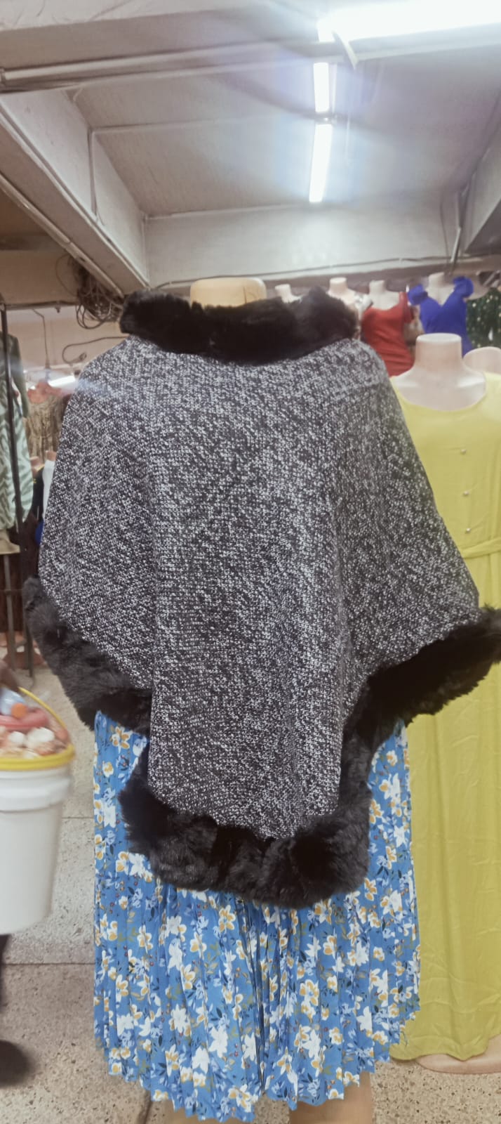 Ladies Warm Poncho Cover Up/ Sweaters