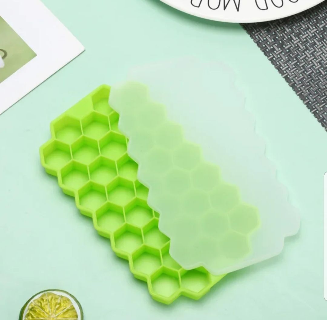 37 Grid Honeycomb Silicone Ice Cube Mold Large-capacity Ice Tray Mold Reusable Food Grade Ice Maker with Lids Popsicle Mould