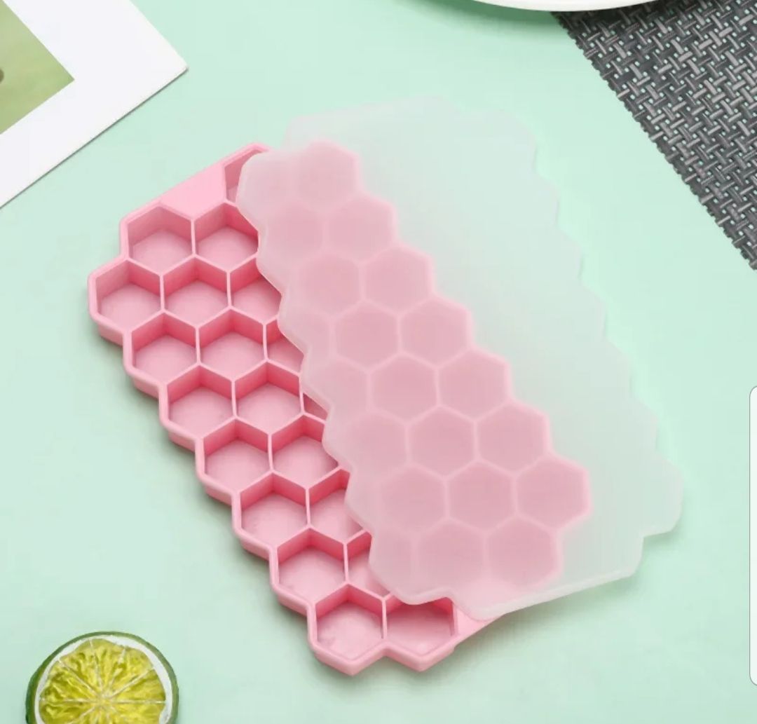 37 Grid Honeycomb Silicone Ice Cube Mold Large-capacity Ice Tray Mold Reusable Food Grade Ice Maker with Lids Popsicle Mould