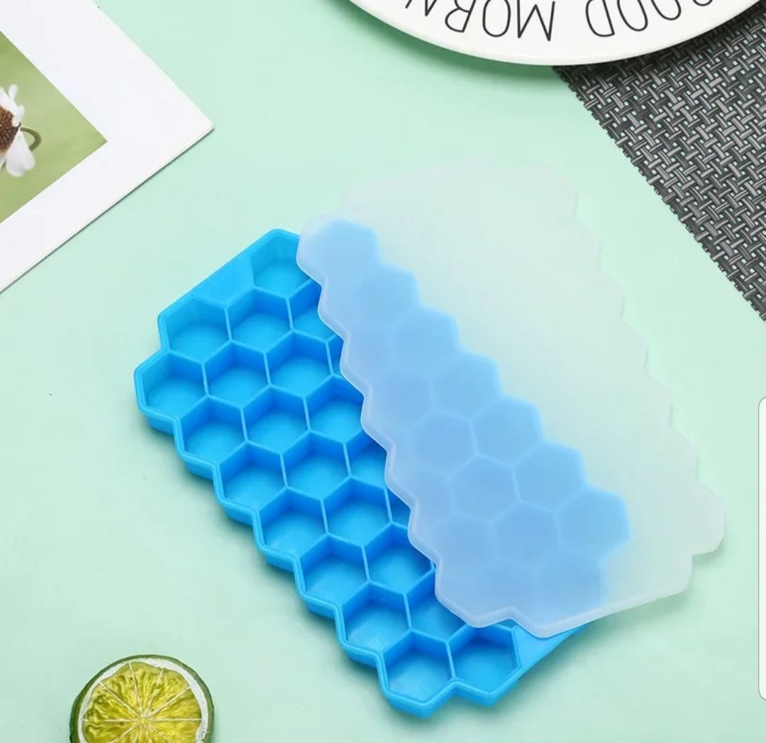37 Grid Honeycomb Silicone Ice Cube Mold Large-capacity Ice Tray Mold Reusable Food Grade Ice Maker with Lids Popsicle Mould